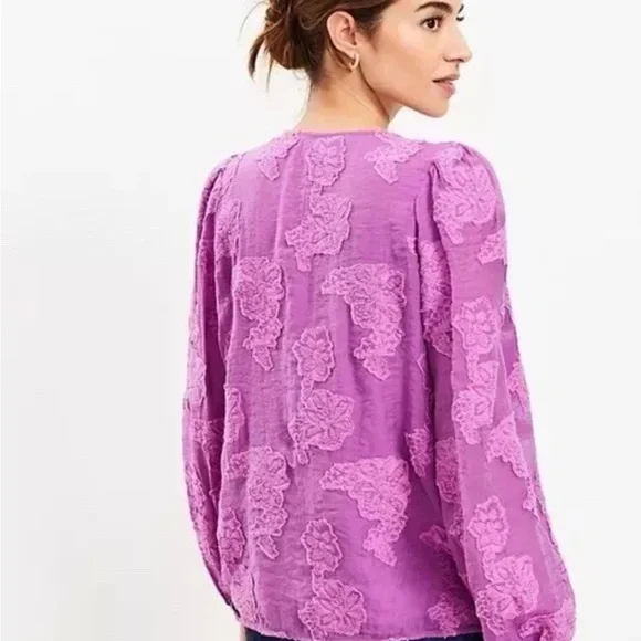 LOFT Orchid Purple Puff Sleeve Jacquard Blouse - Picture 2 of 7